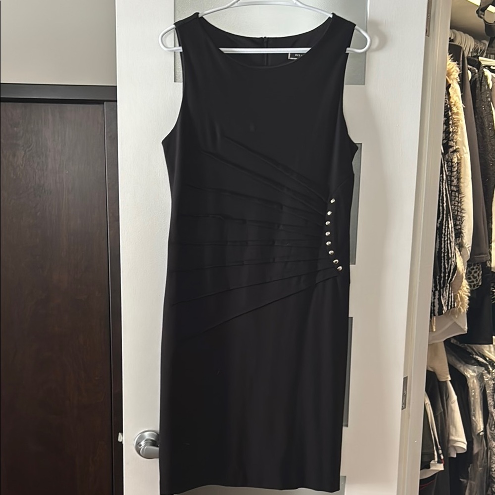 Melanie Lyne elegant Black Sleeveless Dress